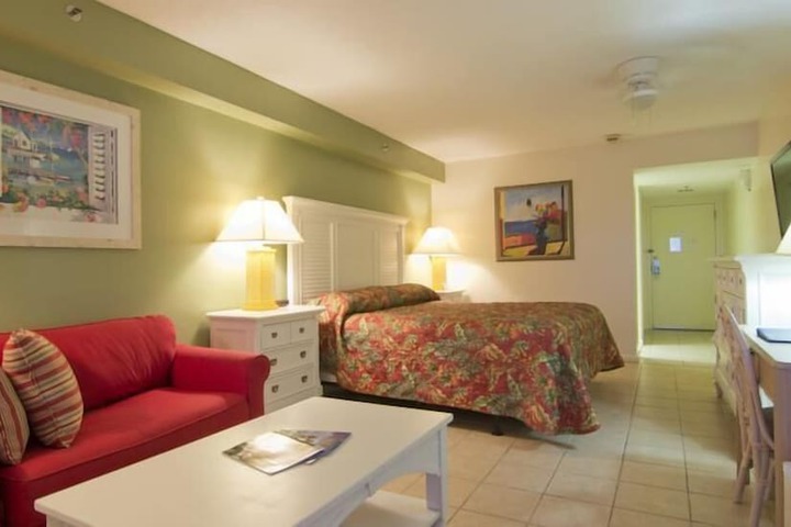 Room 8 of 34