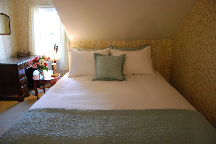 Room 23 of 39
