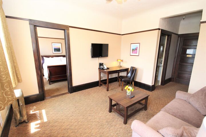 Room 30 of 51