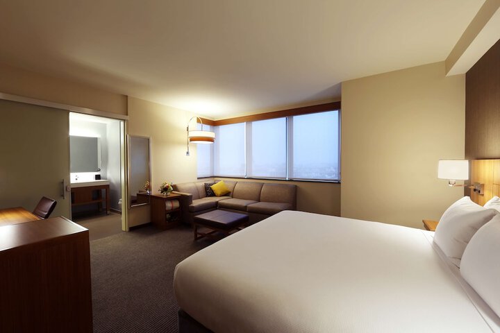 Room 11 of 29