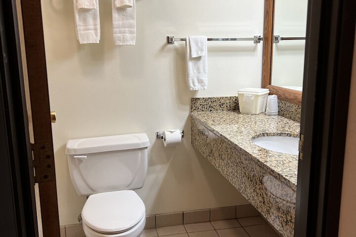 Serena Inn & Suites - Sundance