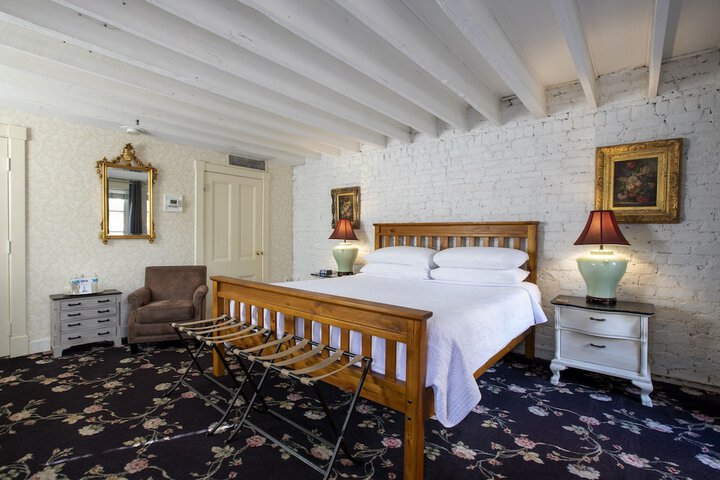 Room 21 of 126