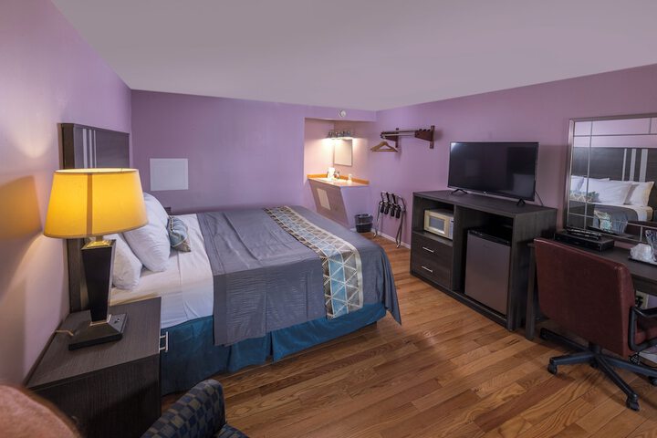 Room 49 of 67