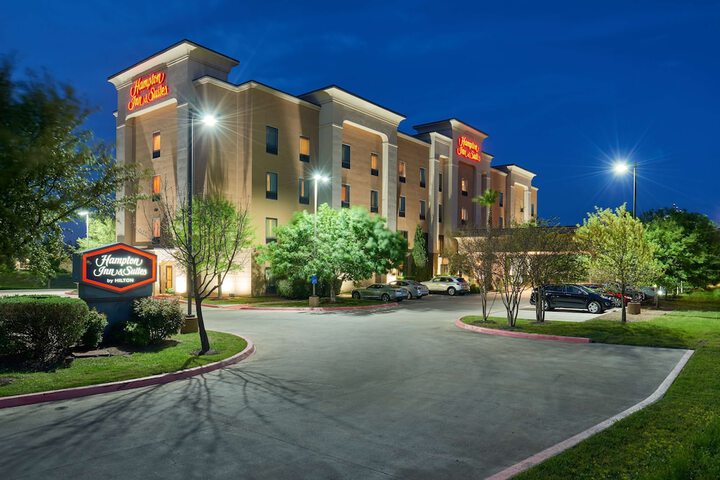 Hotel 2 of 33