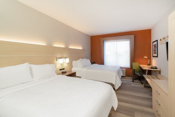 Holiday Inn Express Hotel & Suites Magee by IHG