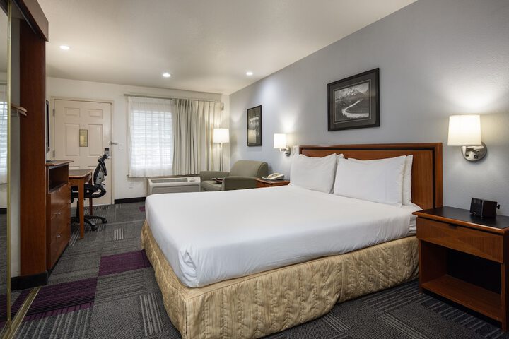 Room 20 of 35