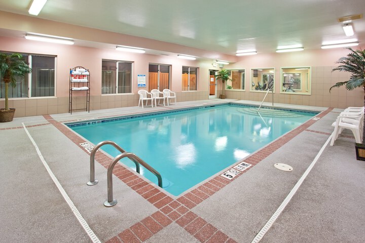 Pool 6 of 61