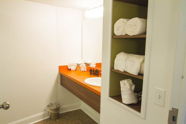 Room 10 of 30