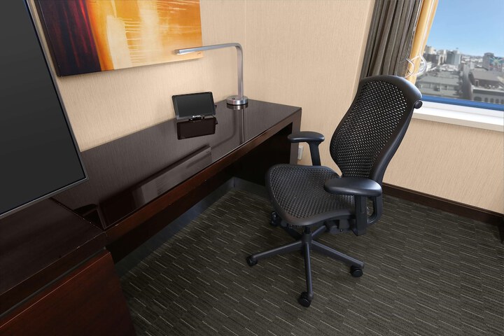 Room 171 of 249