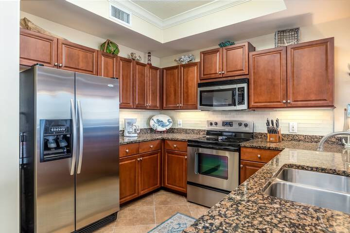 Calm Seas - Holiday Isle #119 - Tremendous Views a Beautiful Gulf Front Pool, A Heated Indoor Pool, Jacuzzi, Steam Room, & Gulf View Fitness Center. 2 Bedroom Condo by RedAwning