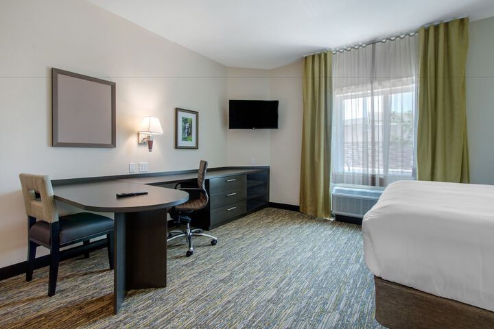 Room 19 of 37