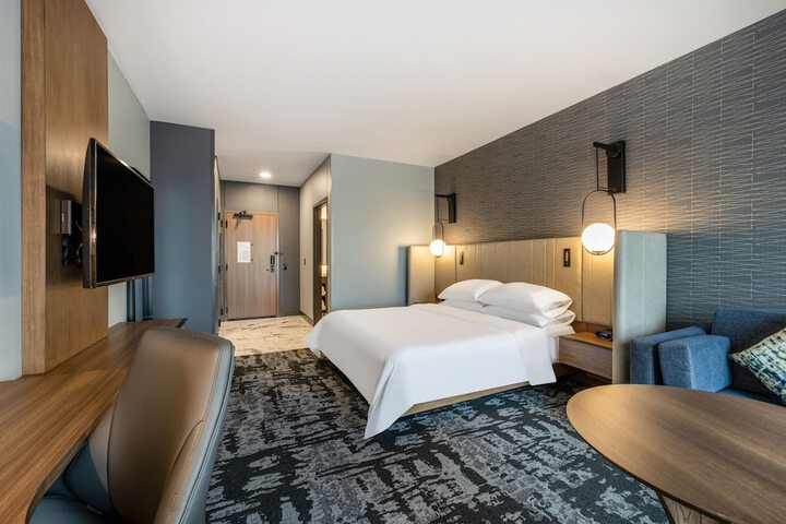 Room 54 of 118