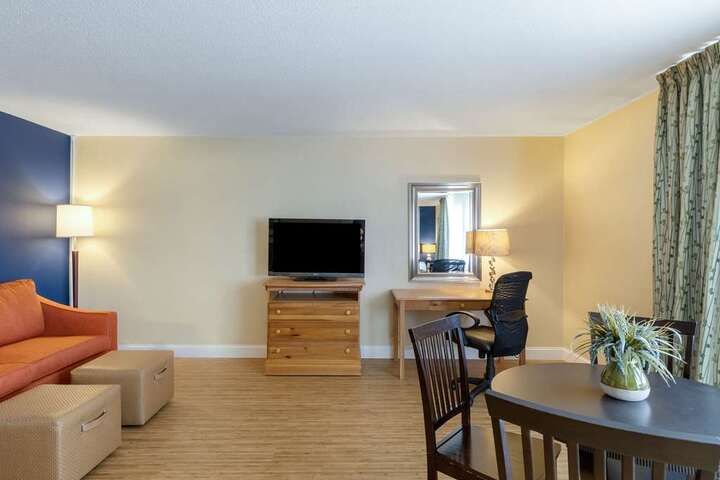 Suite 19 of 61