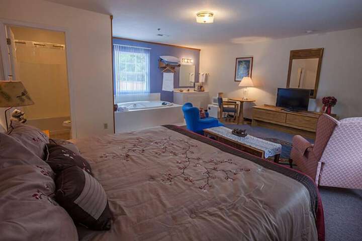 Room 9 of 37