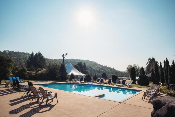 Loft Exécutif CherLieu de luxe avec vue sur golf et montagnes