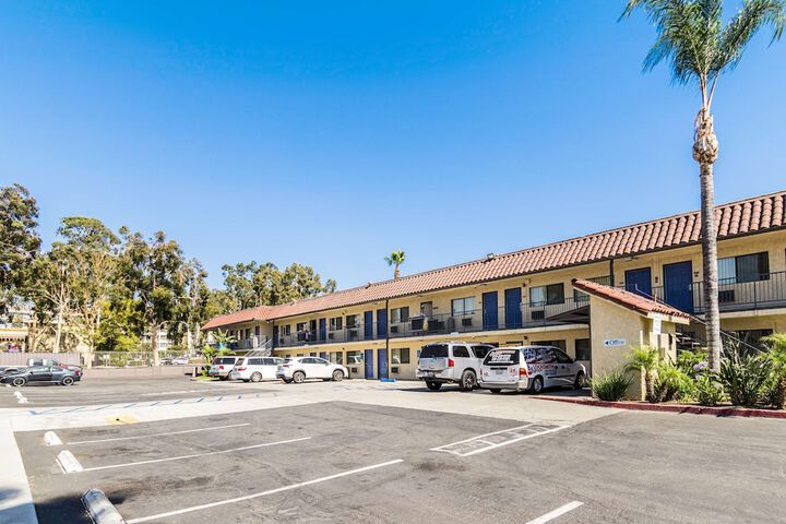 Hotel 4 of 40