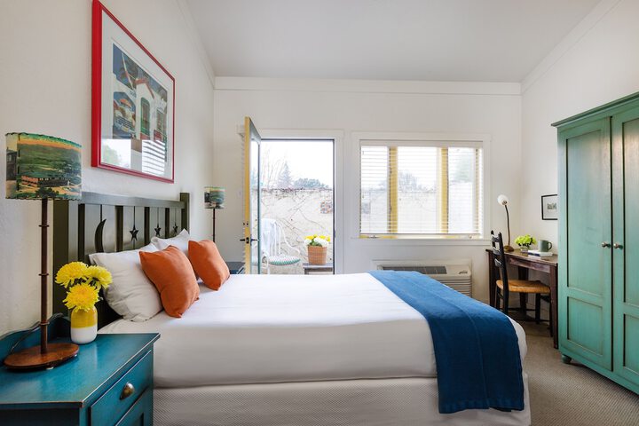 Room 28 of 46