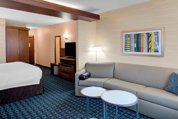 Room 15 of 26