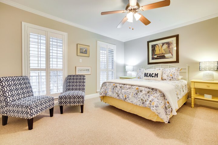 Old Town Bay St. Louis Townhome: Walk to Beach