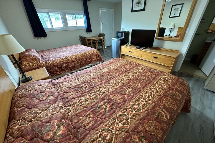 Room 25 of 47
