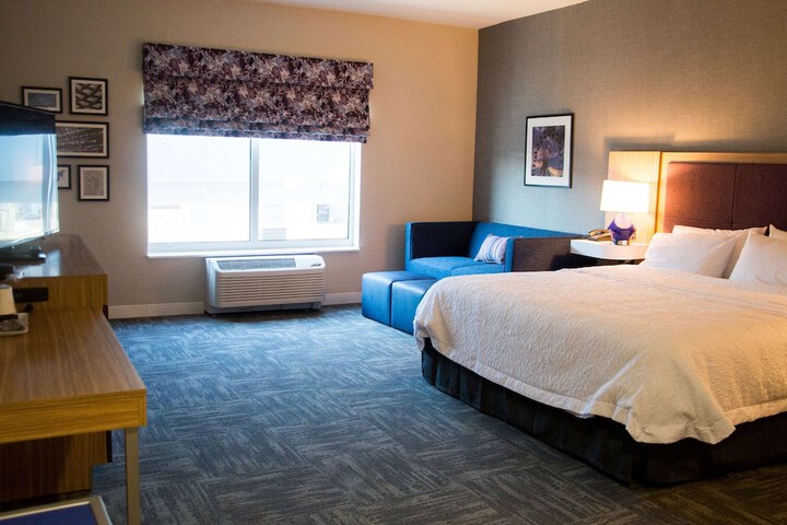 Room 12 of 46