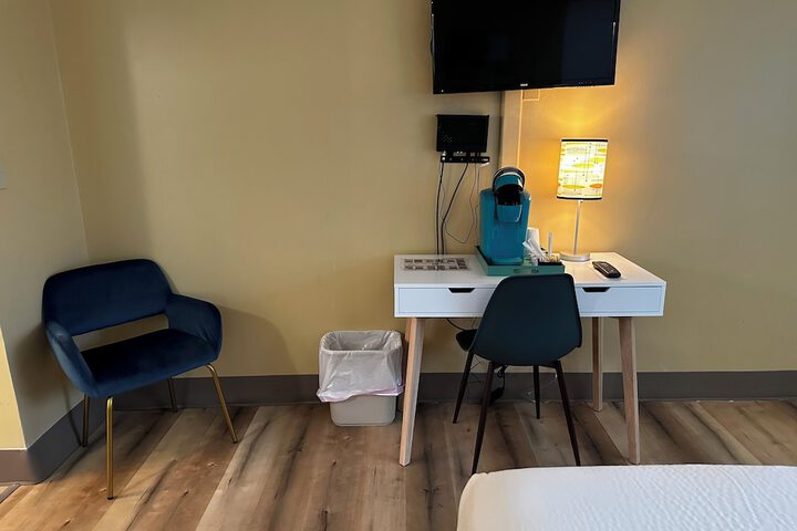Room 38 of 65