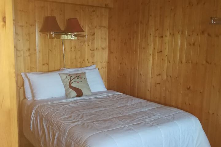 Room 43 of 85