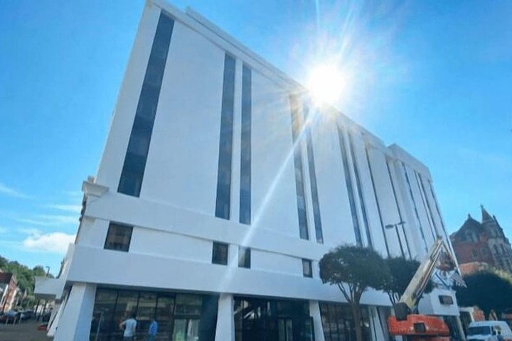 McLure Inn and Suites