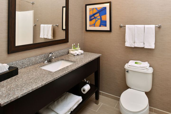 Holiday Inn Express St. Louis West - OFallon by IHG