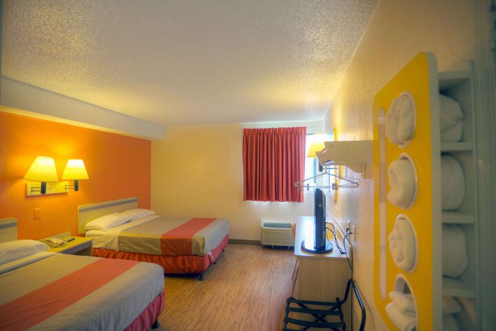 Motel 6 Council Bluffs IA - Omaha East