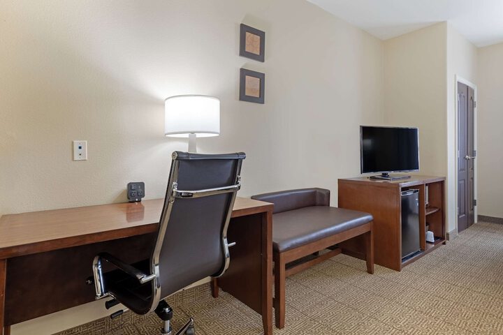 Room 17 of 19