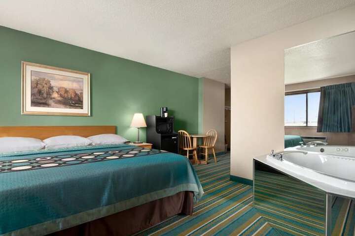 Room 15 of 20