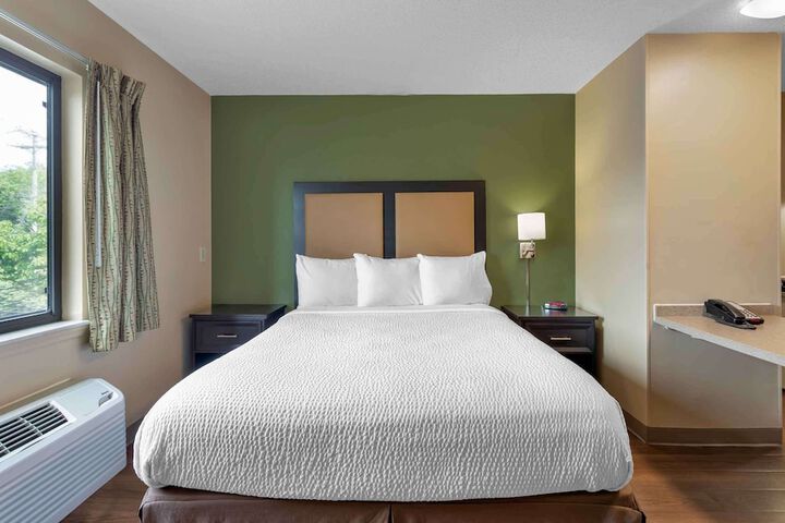 Room 21 of 25