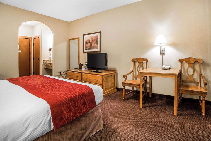 Room 21 of 35