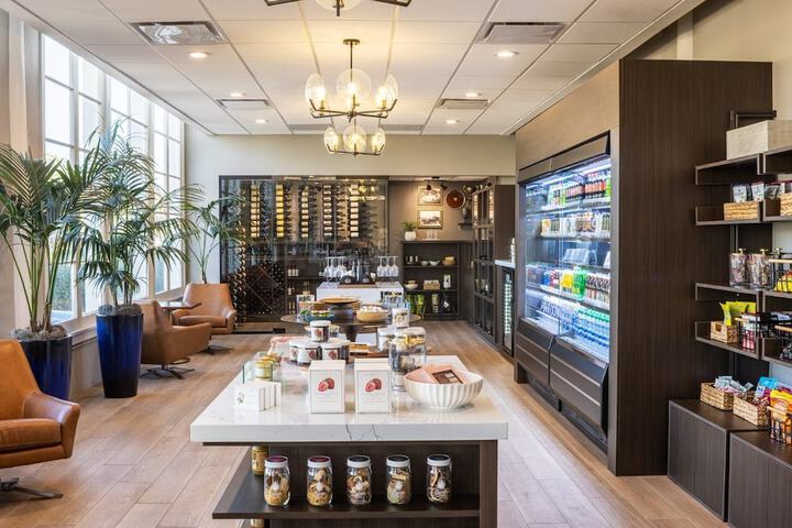 Crowne Plaza Phoenix - Chandler Golf Resort by IHG