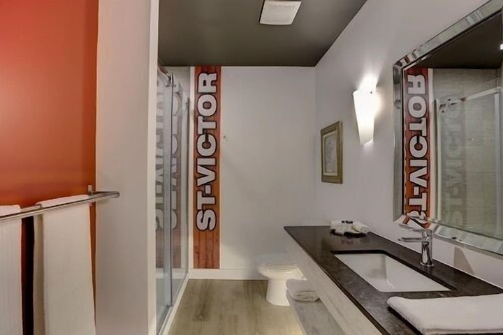 Room 21 of 50