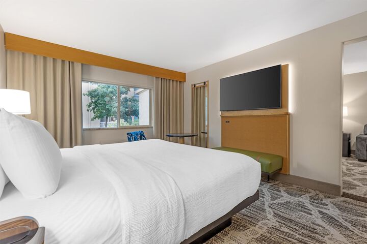 Best Western Plus GranTree Inn