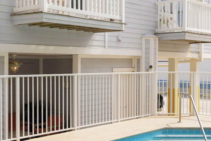 Seaside Amelia Inn