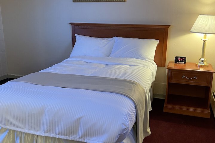 Room 32 of 47