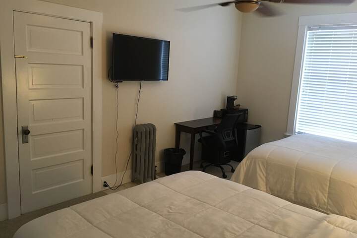 Room 17 of 37