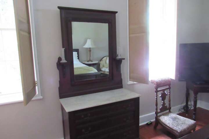 Room 12 of 46