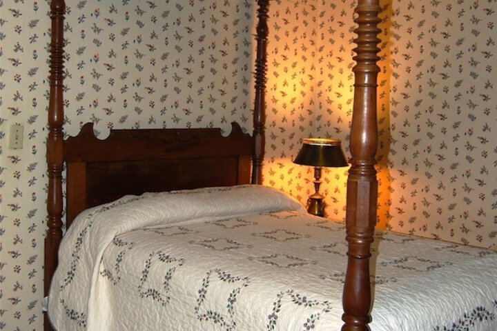 Room 22 of 47
