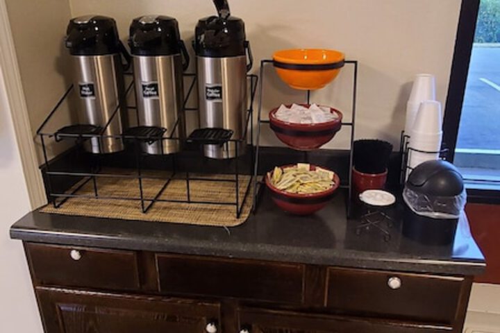 Breakfast/Coffee Service 18 of 18