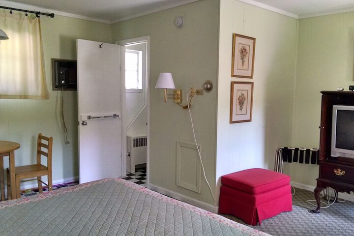 Room 36 of 75
