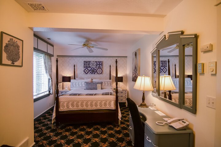 Room 74 of 144
