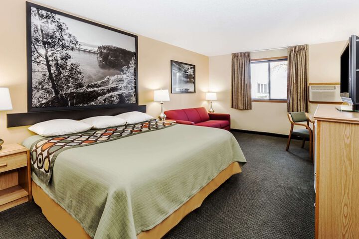 Room 17 of 45