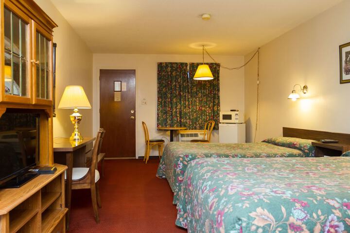 Room 28 of 80