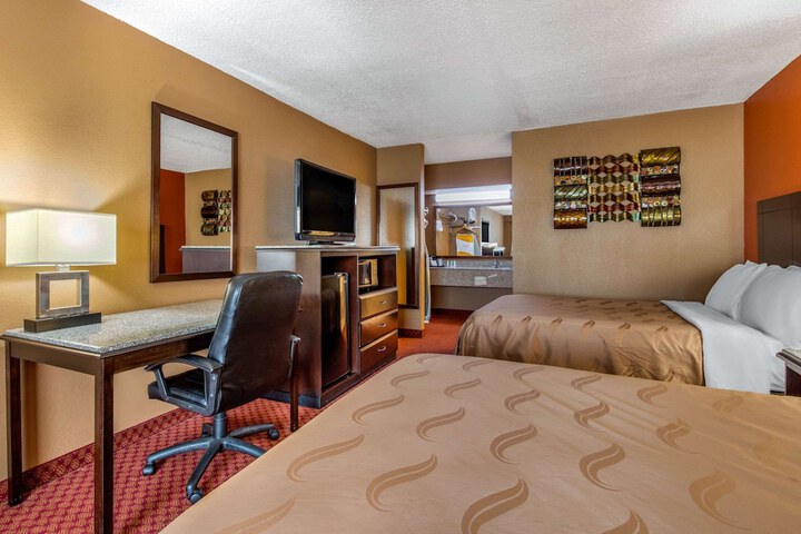 Room 18 of 43