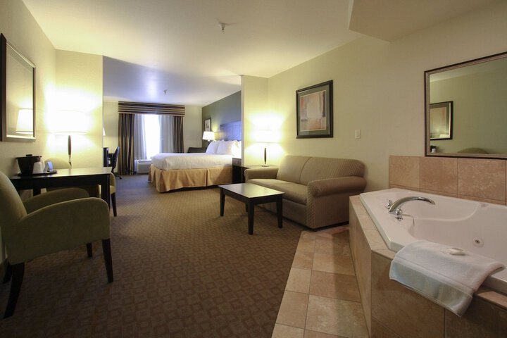 Room 25 of 51