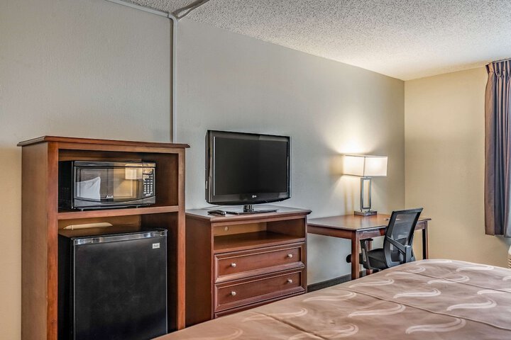 Room 11 of 29